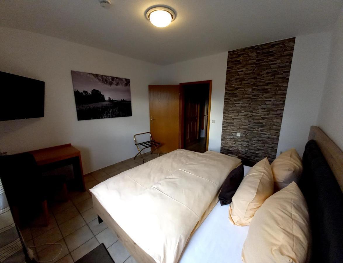 Hotel Lindenhof Рёдермарк Экстерьер фото